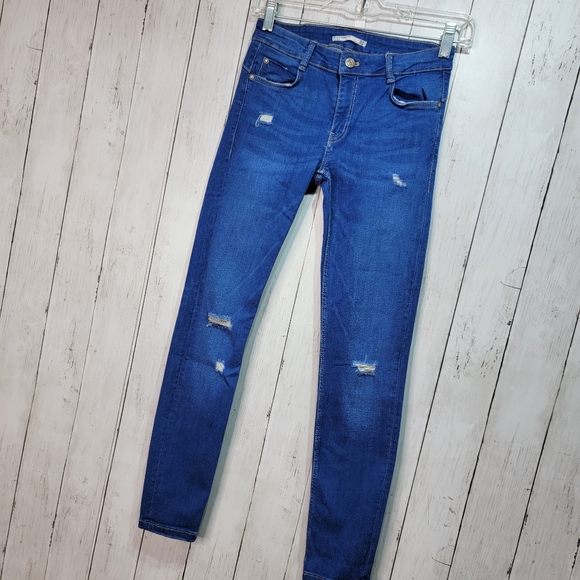 Zara Trafaluc Women's Blue Distressed Denim Skinny Jeans Size 6. Great Condition - Picture 3 of 9